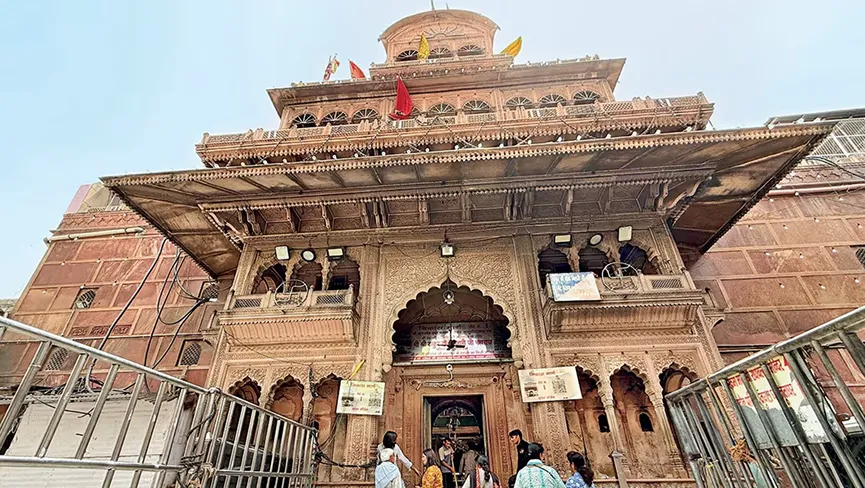 Banke Bihari Mandir — sacred temple in Vrindavan, Uttar Pradesh